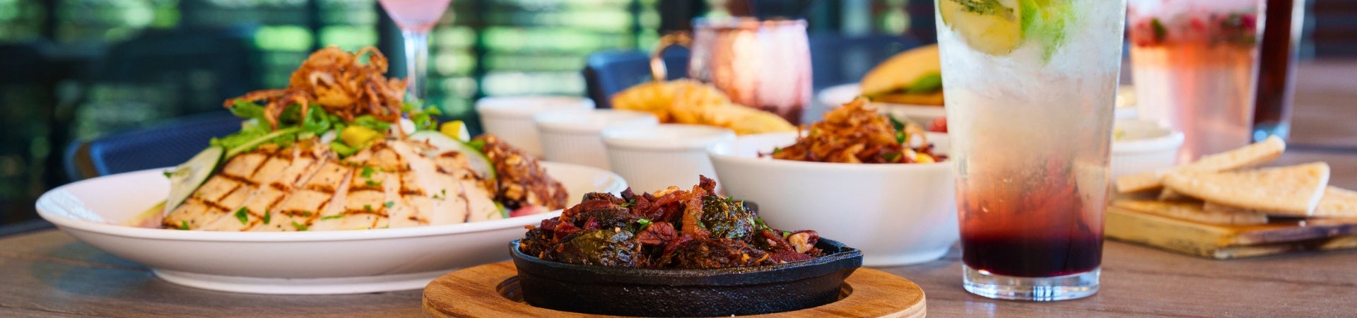 the stable food and drinks
